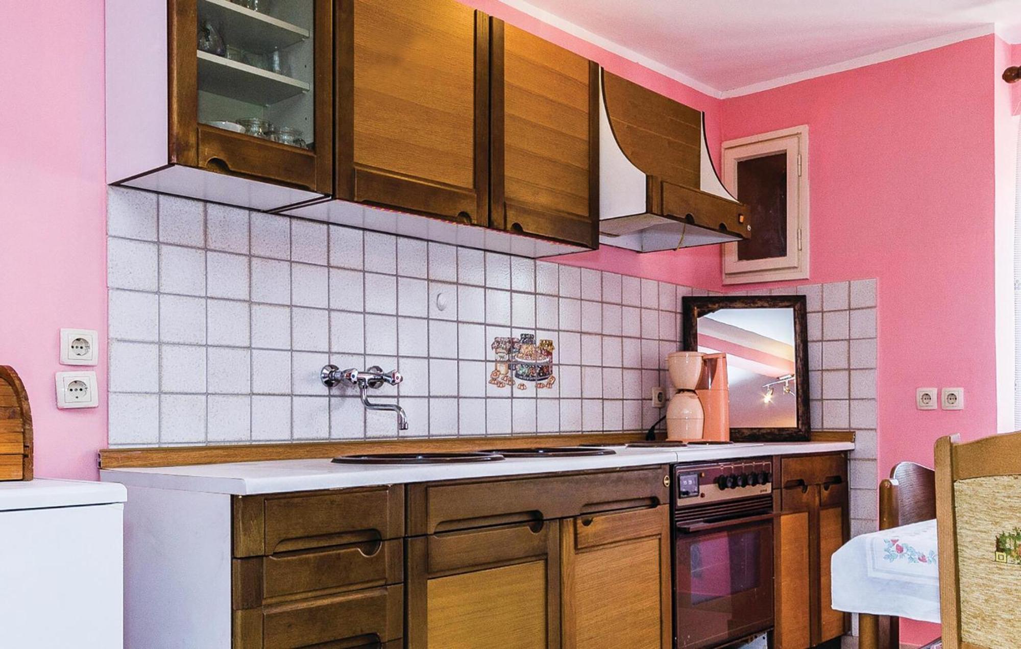 Cozy Apartment In Vrsar With Kitchen Extérieur photo